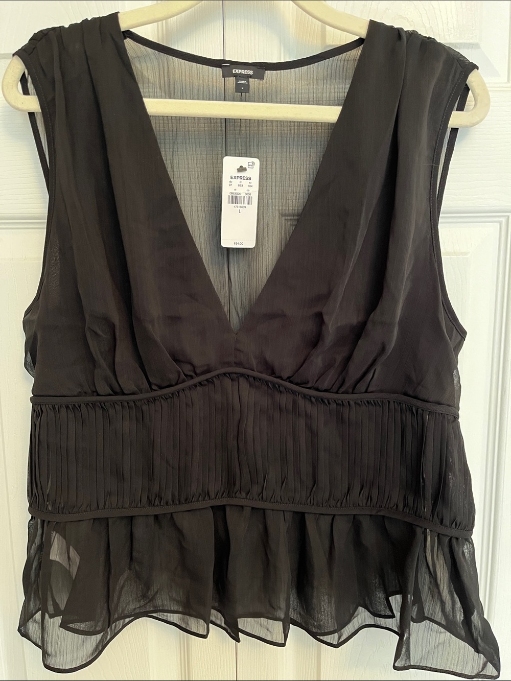 Express Women's Black Sleeveless Pleated V-Neck Blouse